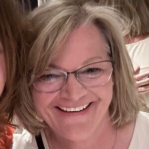 Meet your Posher, Sharon